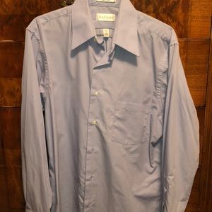 Van Heusen men’s dress shirt